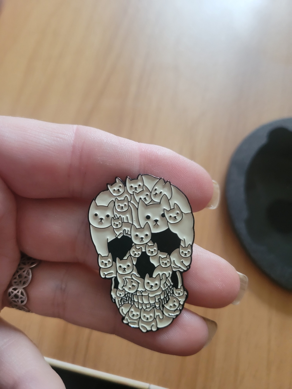 👻BUY 1 GET 1 FREE👻Cat Skull Enamel Brooch Pin - White and Black
